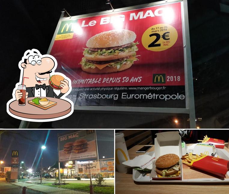 Essayez l'un des hamburgers offert par McDonald's