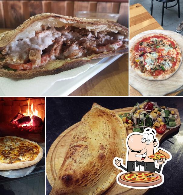 Try out pizza at Al horno pizzeria