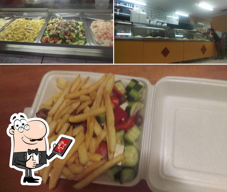 Chefs Charcoal Chicken & Noodle Bar in Epping Restaurant menu and reviews