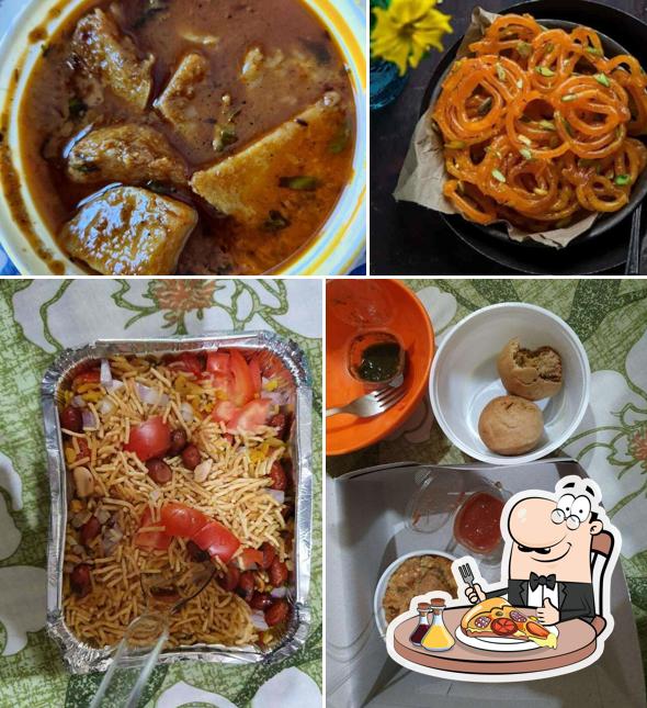 Pick pizza at Subah e Banaras