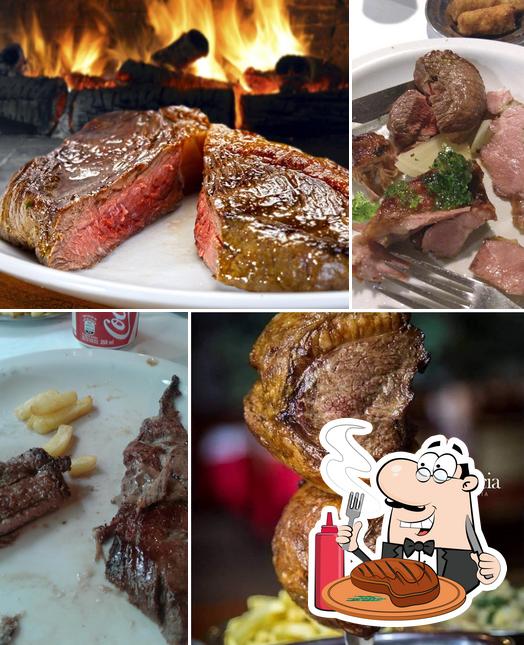 Prove refeições de carne no Querência Gaúcha Churrascaria