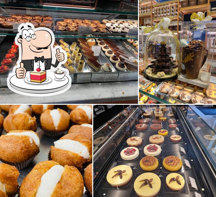 Pasticceria Maritani Trieste serve un'ampia varietà di dolci