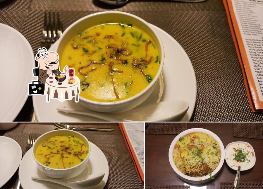 Food at IT'S LUCKNOWI