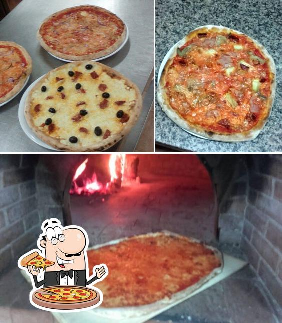 Scegli una pizza a Bar - Pizzeria RossoBlu Crotone Crotone