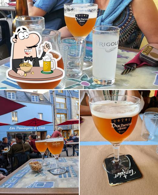 Vous pouvez prendre un verre de bière blonde ou brune