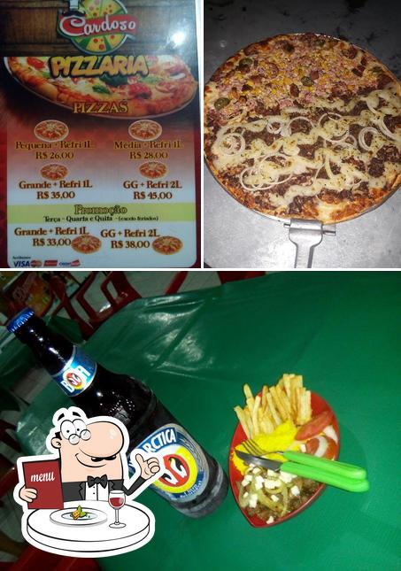 Esta é a imagem apresentando comida e cerveja no Pizzaria Cardoso