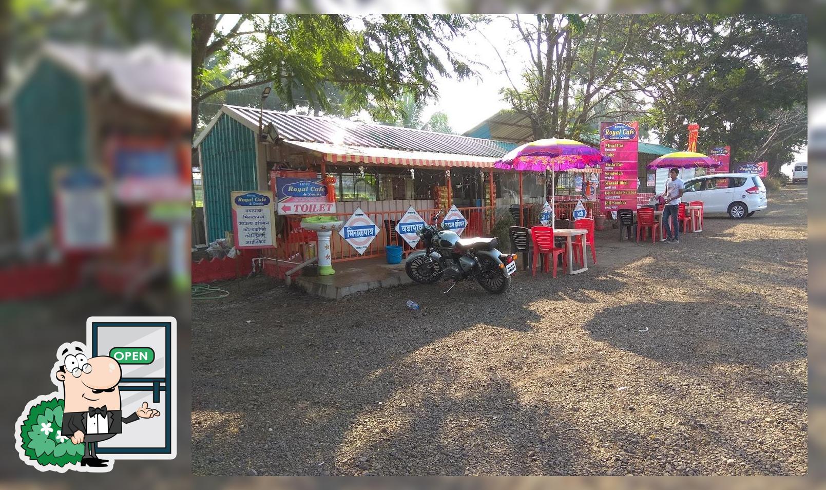 Royal Cafe Food Park