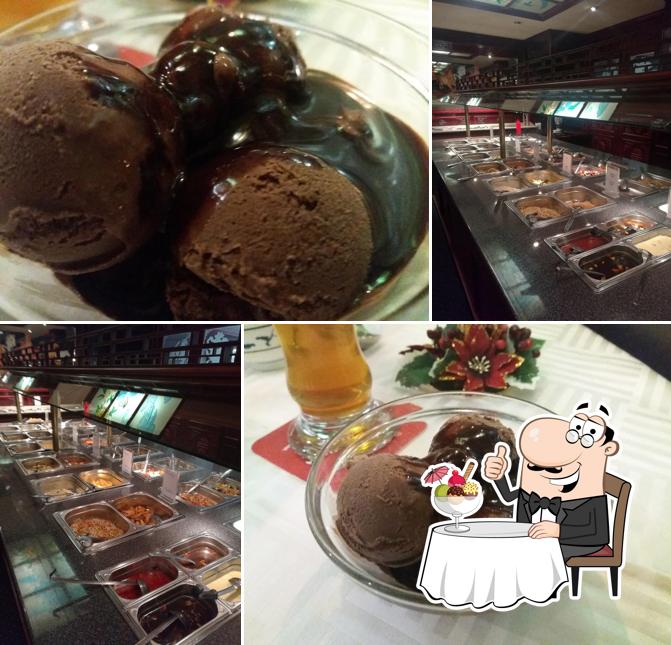 China-Restaurant King offers a number of desserts