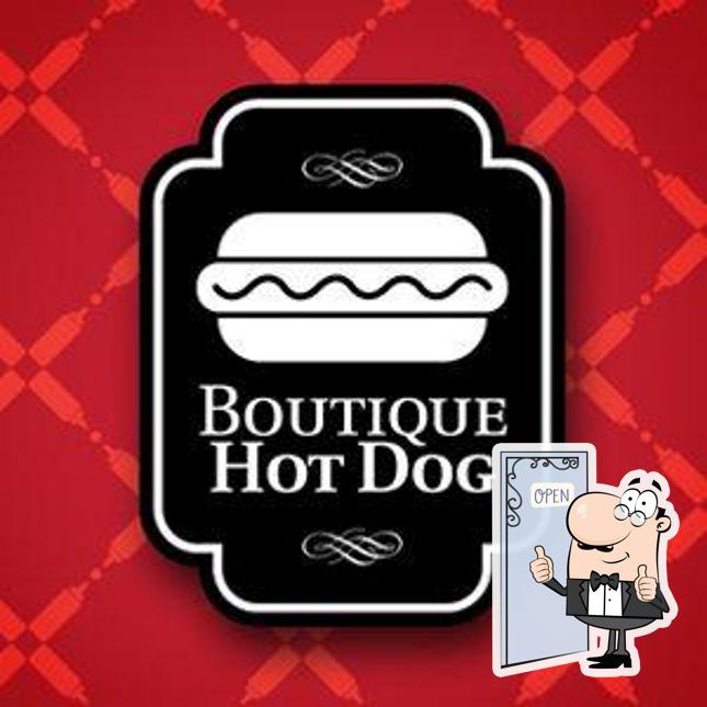 Here's a picture of Boutique Hot Dog