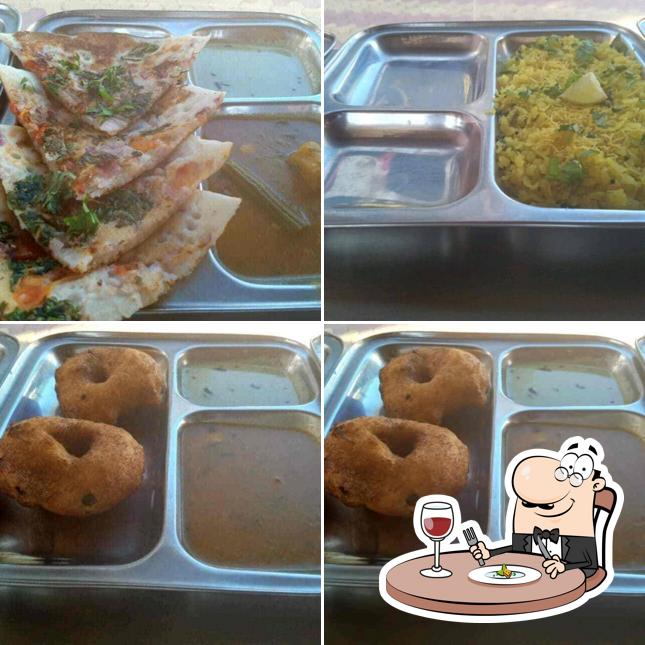 Food at Hinjewadi Chaupati