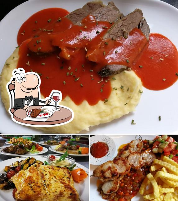 Piatti di carne sono disponibili a Restoran "Fokus"
