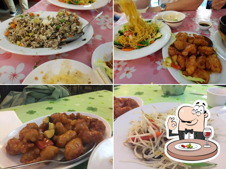 Meals at Tian Ran Vegetarian Restaurant