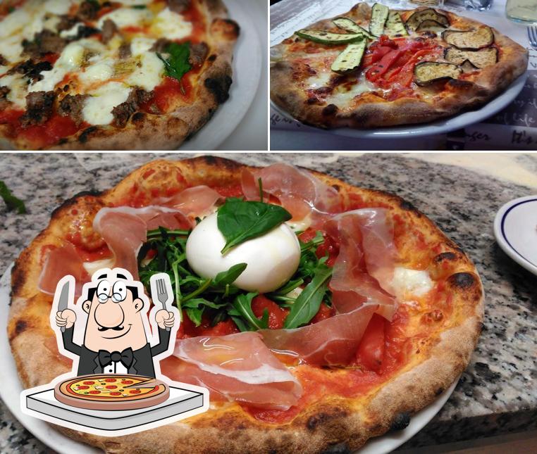 В "Ristorantino Da Ciro" вы можете заказать пиццу