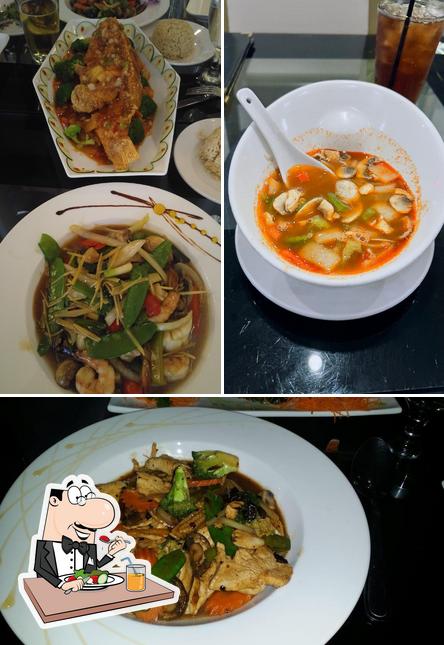 Food at Green Papaya Thai Cuisine（Northside Location）