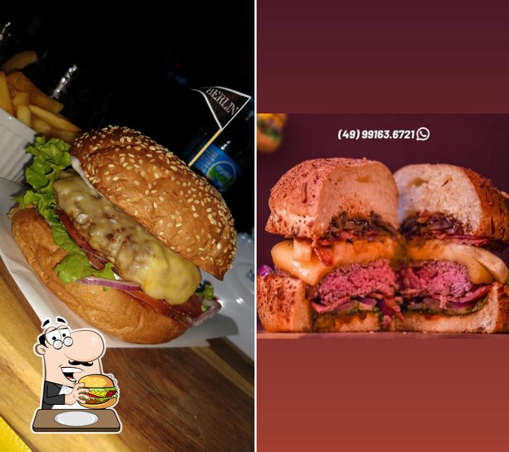 Armazém Bar e Burger’s burgers will cater to satisfy a variety of tastes