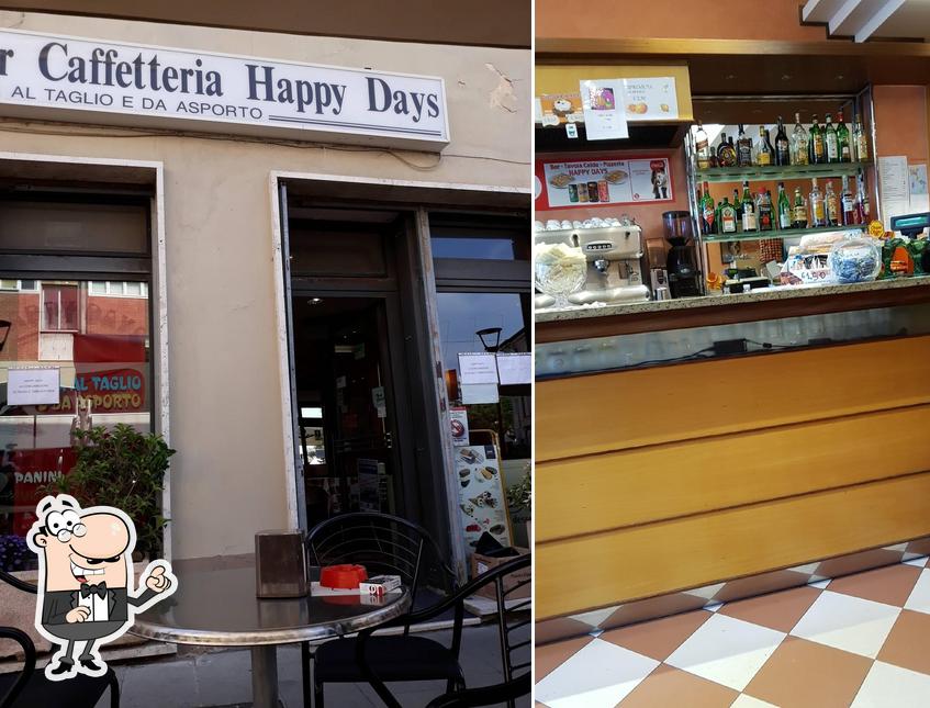 Gli interni di Happy Days: Bar Pizzeria Tavola Calda