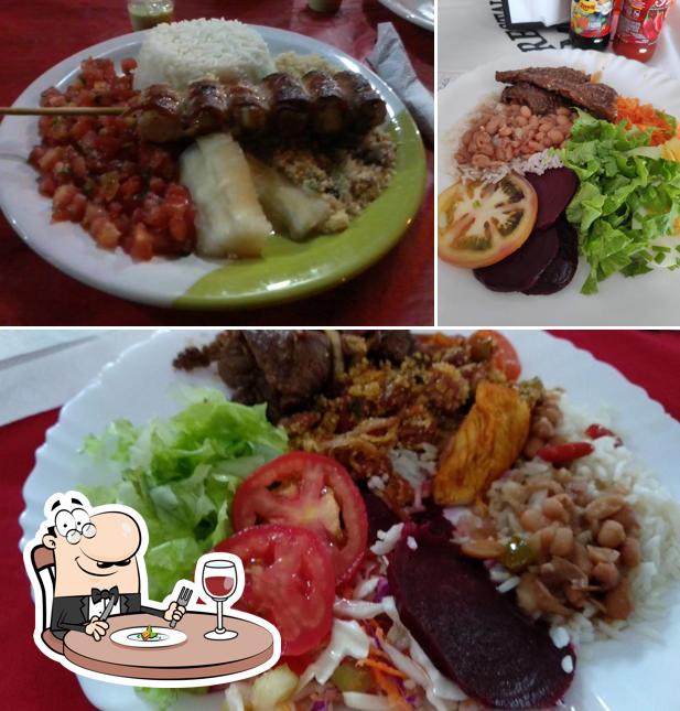 Comida em Restaurante Mineiro