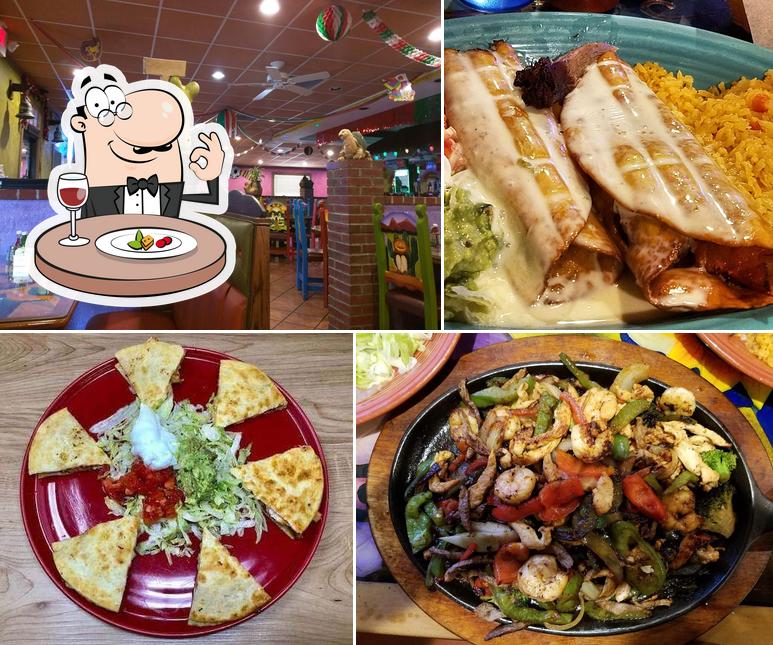 Tlaquepaque Mexican Restaurant Zanesville, Tlaquepaque, 3090 Maple