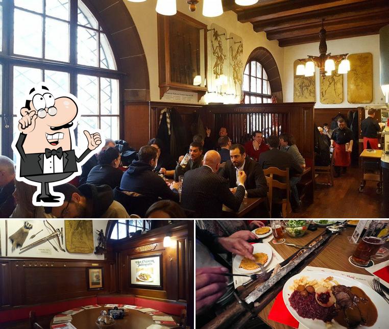 Siediti a un tavolo di Zeughauskeller Restaurant