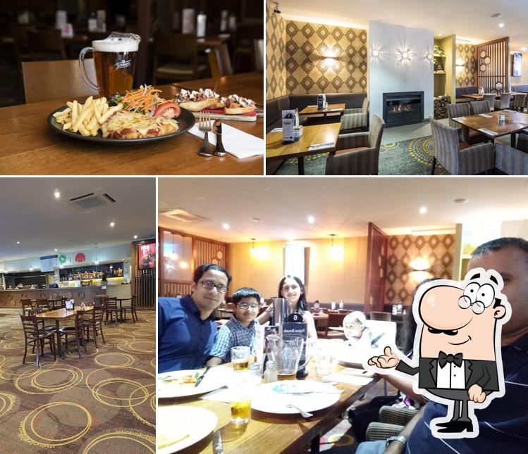Golden Fleece Hotel in Melton Restaurant menu and reviews