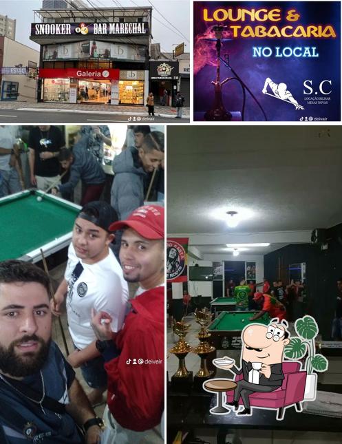 O interior do Snooker Bar Marechal