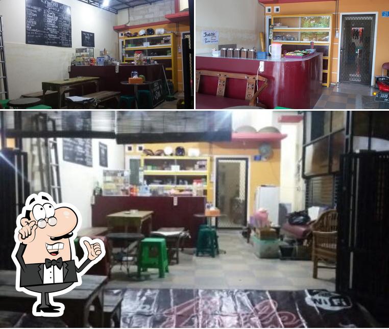 Bale Coffee Shop cafe, Surabaya - Restaurant reviews