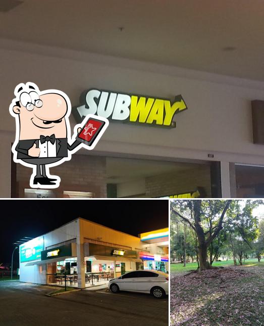 La parte exterior de Subway