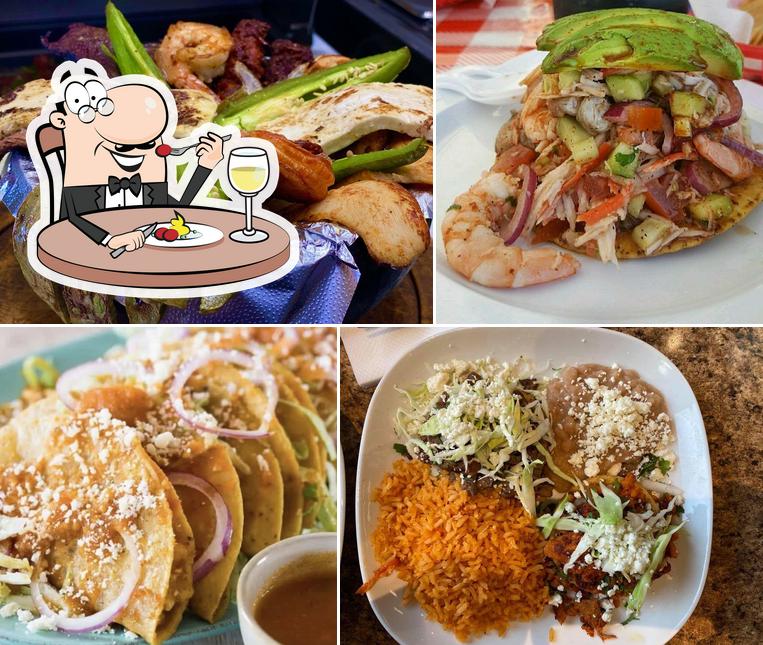 MARISCOS EL PLEBE Y TACOS CHENTE, 15000 Paramount Blvd in Paramount -  Restaurant menu and reviews