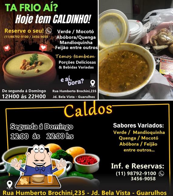 O Rz caldos se destaca pelo comida e bebida