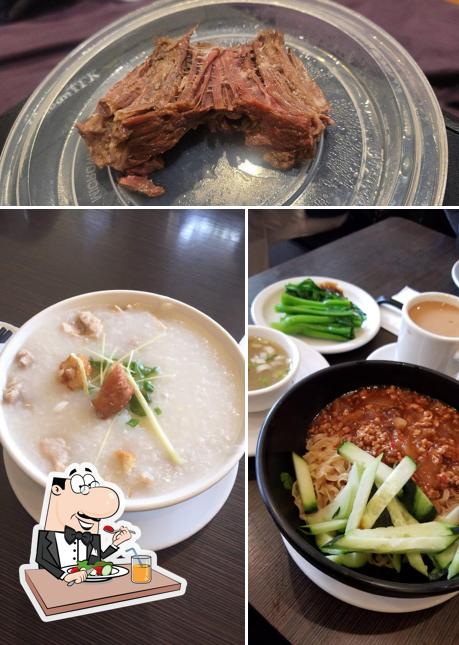 Еда в "Ming Tai Wun-Tun Noodle"