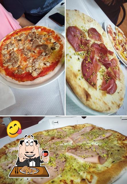 Probiert eine Pizza bei La Vecchia Fontana 2.0