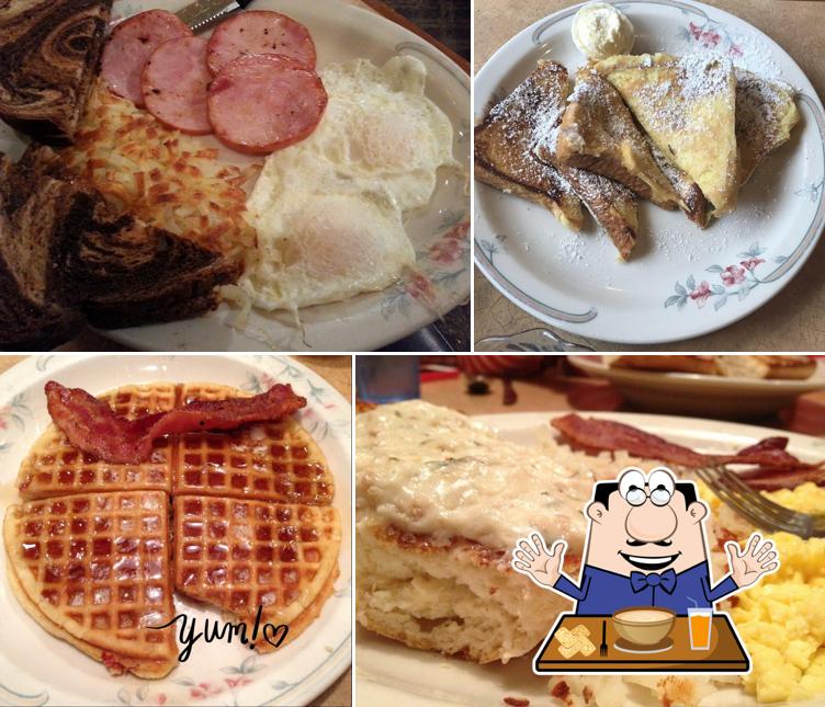 Family Pancake House Redmond in Redmond Restaurant menu and reviews