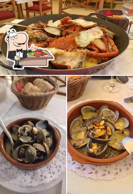 Get seafood at S'Oficina