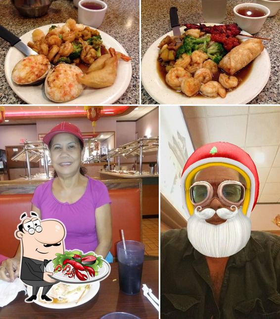 Try out seafood at Yong Hao Chinese Buffet