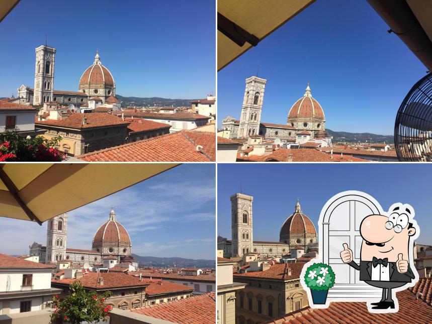 Curiosa tra la parte esterna di Caffè La Terrazza