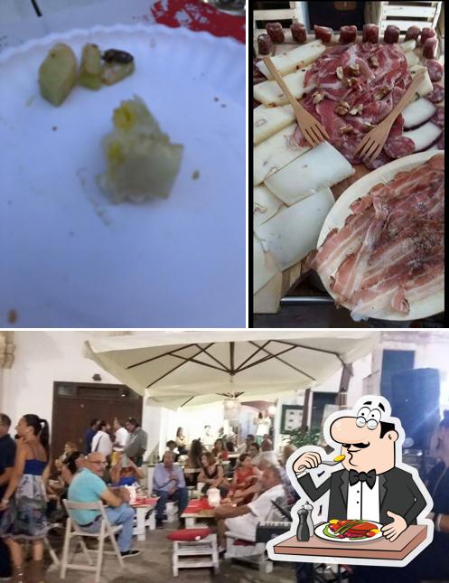 La foto di cibo e interni da Freaks Bar & Food