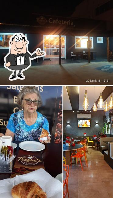 O interior do Família Trogue's Quitanda