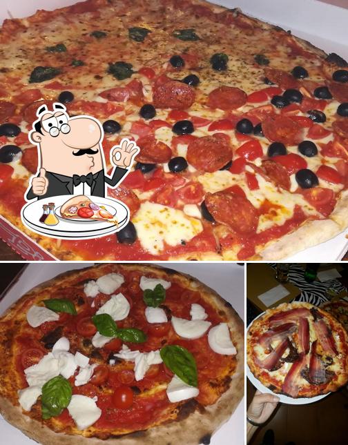 Prenditi una pizza a Gasoline Finger Food Pizzeria Hamburgeria