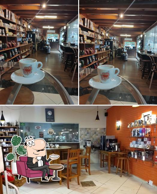 O interior do Cafeshop Cafeteria