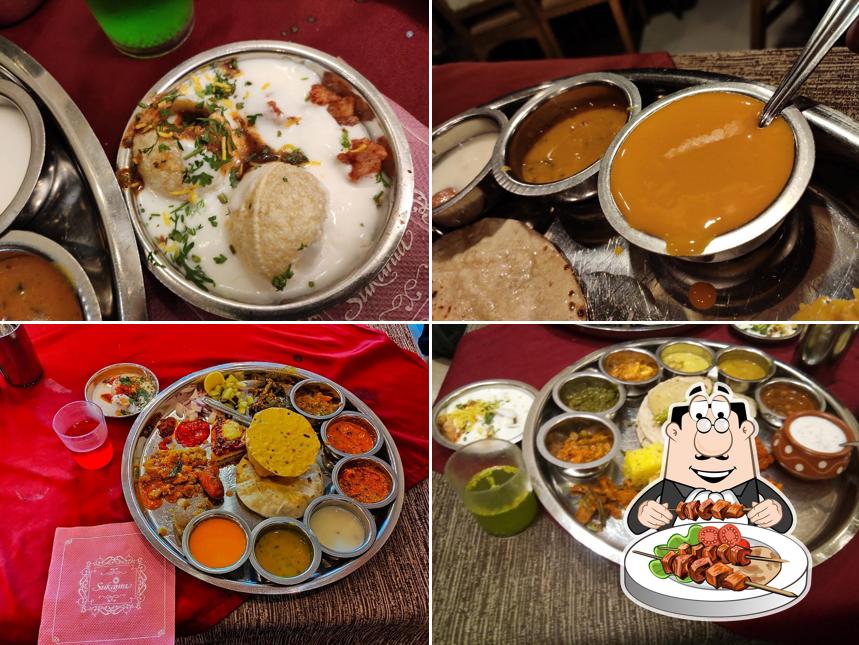 Food at Sukanta Thali