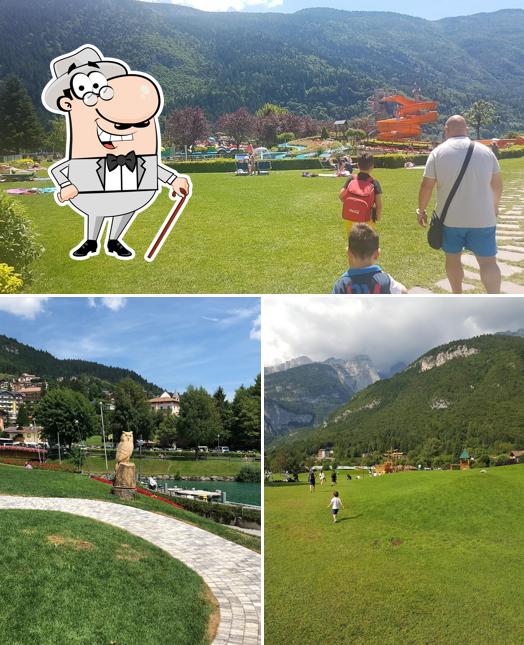 Gli esterni di Bar La Playa Lago di Molveno