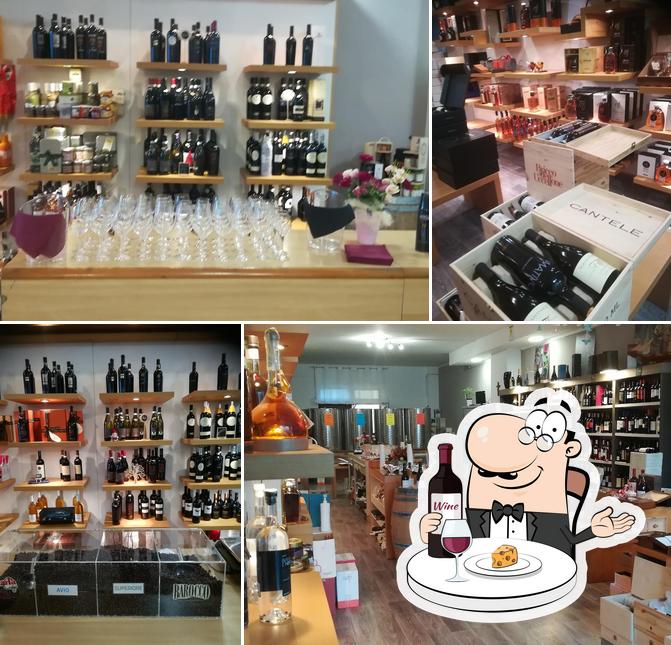 È gradevole bersi un bicchiere di vino a Enoteca Enos Campi Salentina –Vini sfusi e Imbottigliati -Grappe -Prodotti tipici - e commerce