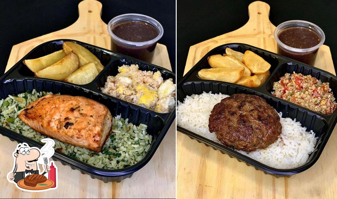 Refeições de carne são oferecidos no Fit Healthy - Do Fit ao Fat