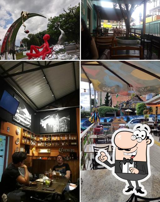 O interior do Basset Lanches