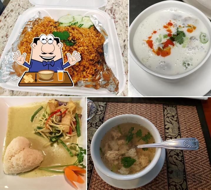 Tuptim Thai and sushi Restaurant, 5907 Roosevelt Blvd 700 in