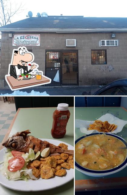 Check out the image showing food and exterior at La Escosesa