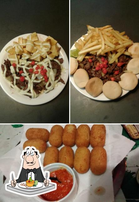Comida em Quintal Bar