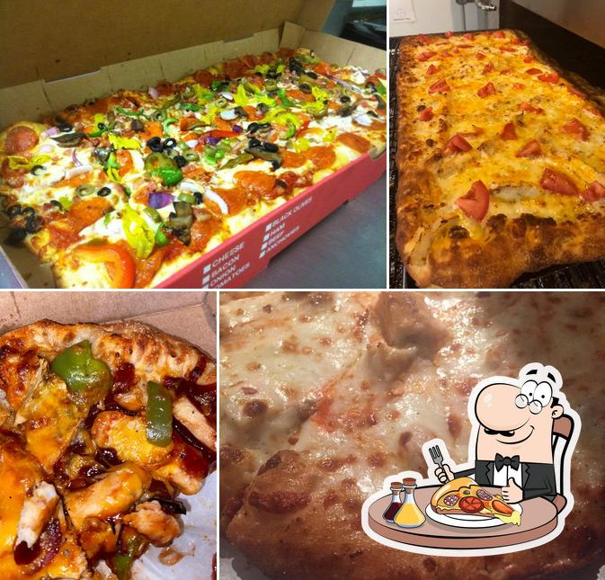 Fox's Pizza Den, 407 E South Main St in Waxhaw Restaurant menu and reviews