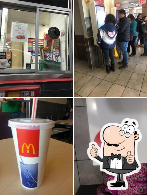 Aquí tienes una foto de McDonald's