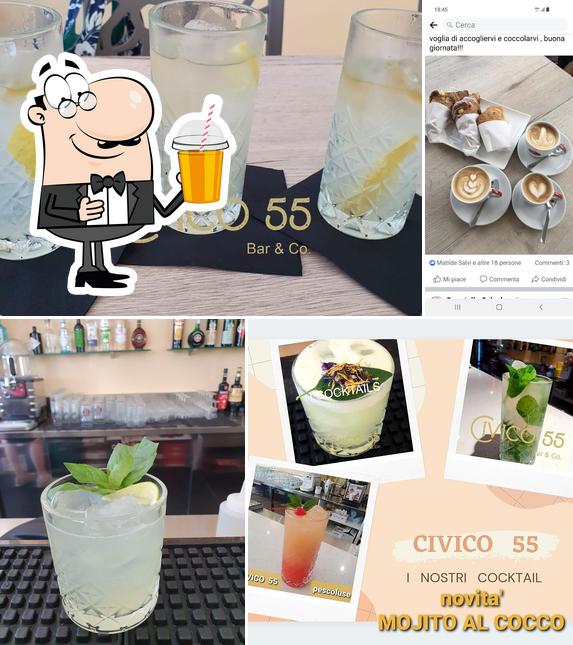 Goditi un drink a Bar Civico 55